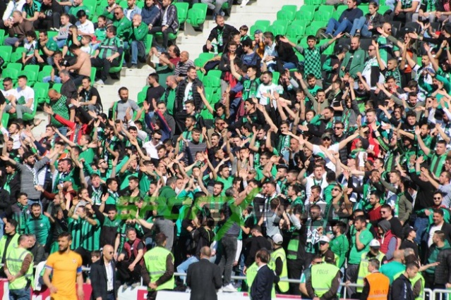 Sakaryaspor-Eyüpspor maçı fotoğraflar