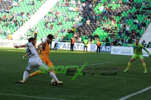 Sakaryaspor-Eyüpspor maçı fotoğraflar