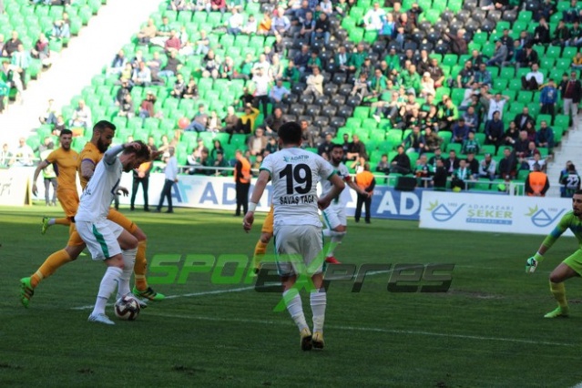 Sakaryaspor-Eyüpspor maçı fotoğraflar