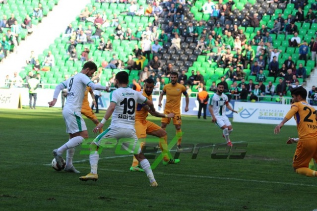 Sakaryaspor-Eyüpspor maçı fotoğraflar