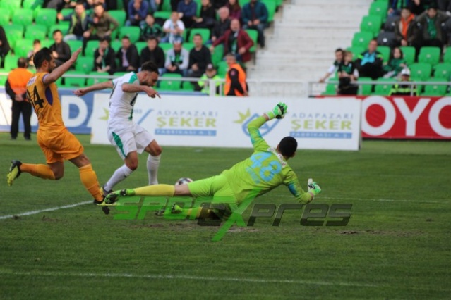 Sakaryaspor-Eyüpspor maçı fotoğraflar