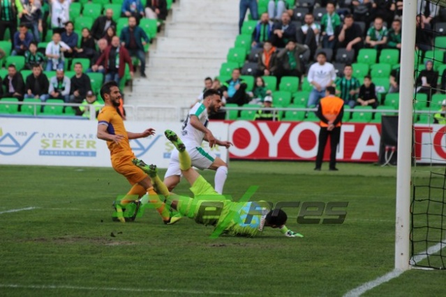 Sakaryaspor-Eyüpspor maçı fotoğraflar