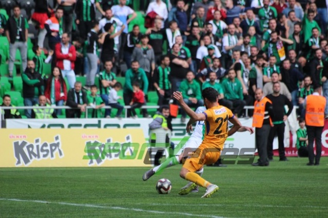 Sakaryaspor-Eyüpspor maçı fotoğraflar