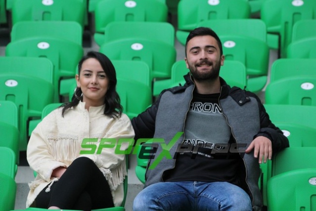 Sakaryaspor-İnegölspor maçının fotoğrafları