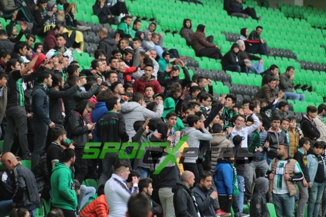 Sakaryaspor-İnegölspor maçının fotoğrafları