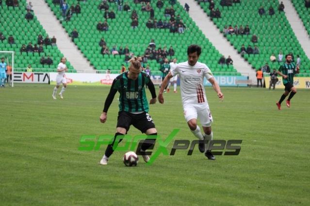 Sakaryaspor-İnegölspor maçının fotoğrafları