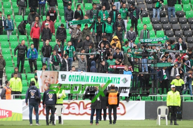Sakaryaspor-İnegölspor maçının fotoğrafları