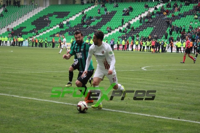 Sakaryaspor-İnegölspor maçının fotoğrafları