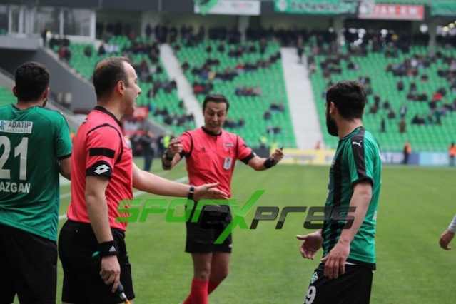 Sakaryaspor-İnegölspor maçının fotoğrafları