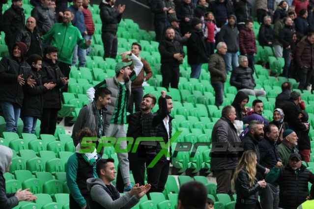 Sakaryaspor-İnegölspor maçının fotoğrafları