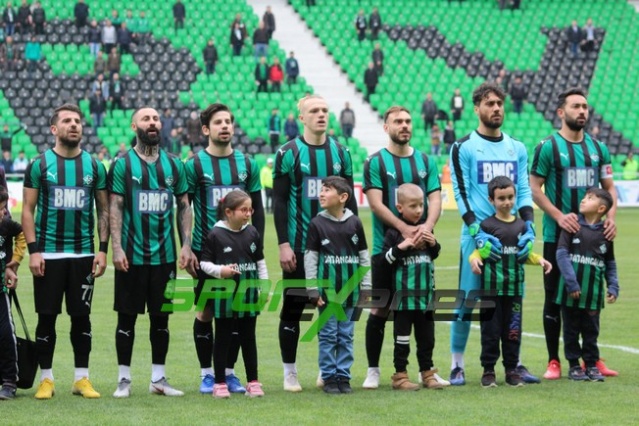 Sakaryaspor-İnegölspor maçının fotoğrafları