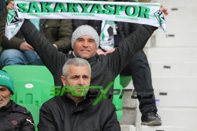 Sakaryaspor-İnegölspor maçının fotoğrafları