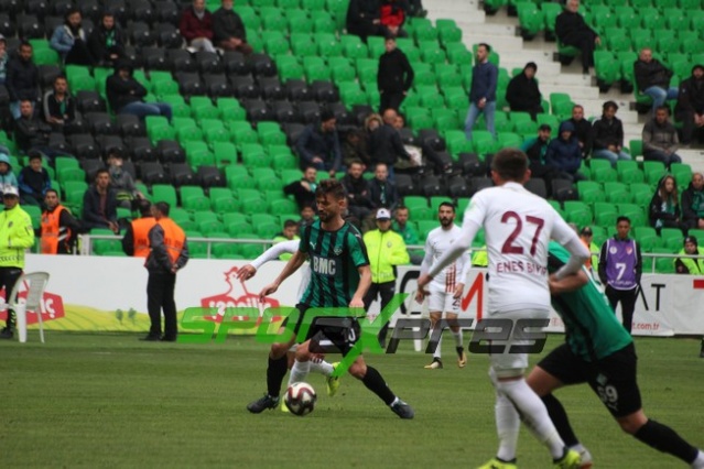 Sakaryaspor-İnegölspor maçının fotoğrafları