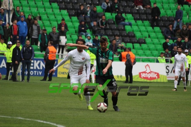 Sakaryaspor-İnegölspor maçının fotoğrafları