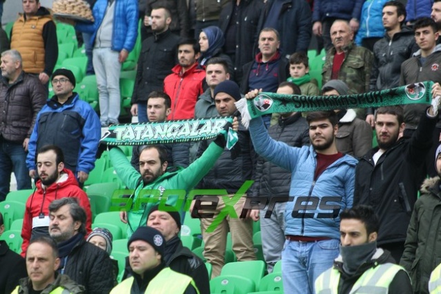 Sakaryaspor-Kırşehir Belediyespor maçından fotoğraflar