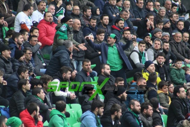 Sakaryaspor-Kırşehir Belediyespor maçından fotoğraflar