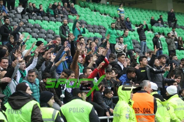 Sakaryaspor-Kırşehir Belediyespor maçından fotoğraflar