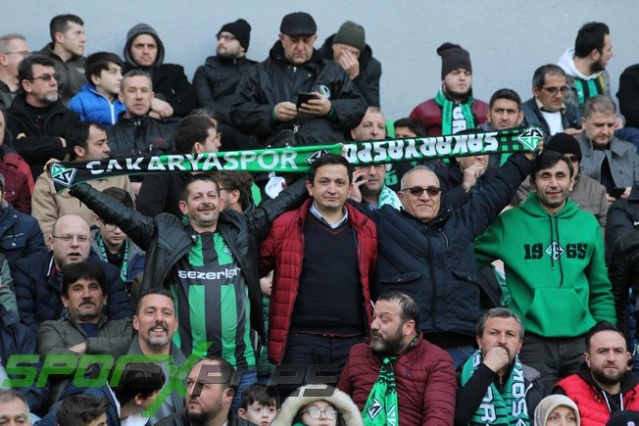 Sakaryaspor-Manisaspor maçı fotoğrafları