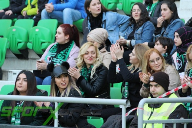 Sakaryaspor-Manisaspor maçı fotoğrafları
