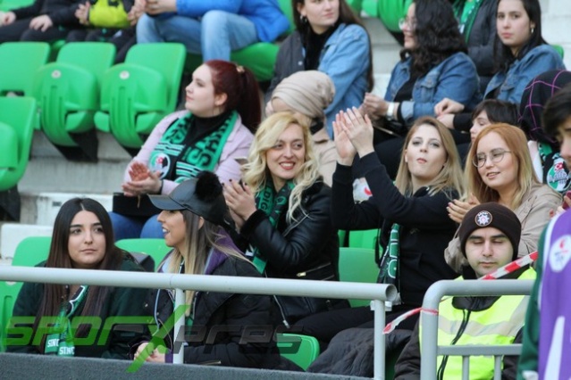Sakaryaspor-Manisaspor maçı fotoğrafları