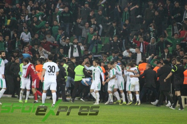 Sakaryaspor-Manisaspor maçı fotoğrafları
