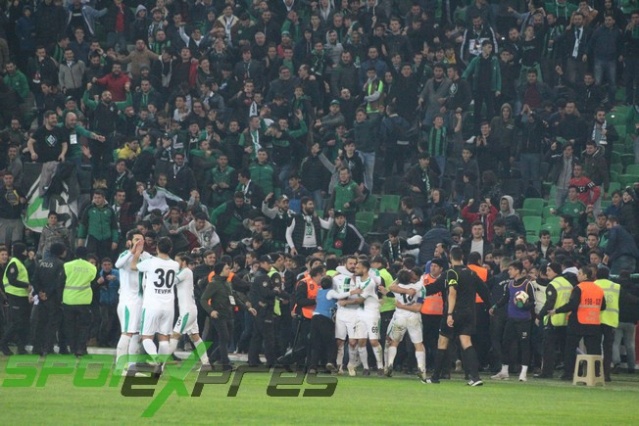 Sakaryaspor-Manisaspor maçı fotoğrafları