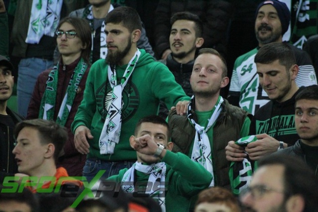 Sakaryaspor-Manisaspor maçı fotoğrafları