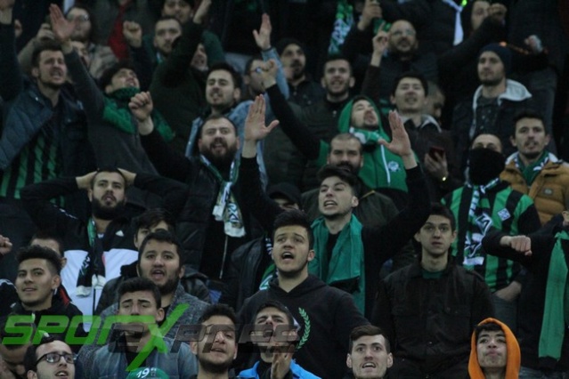 Sakaryaspor-Manisaspor maçı fotoğrafları
