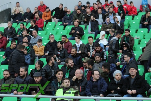 Sakaryaspor-Manisaspor maçı fotoğrafları