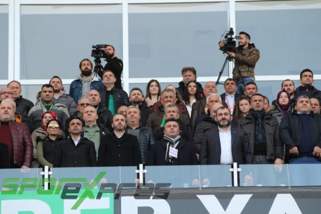 Sakaryaspor-Manisaspor maçı fotoğrafları