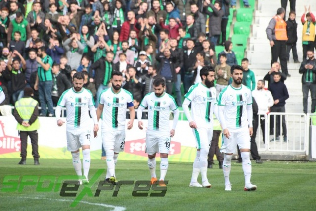 Sakaryaspor-Manisaspor maçı fotoğrafları