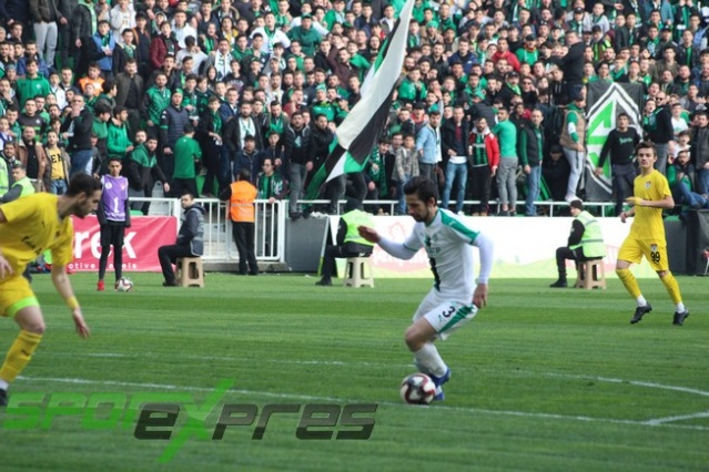 Sakaryaspor-Manisaspor maçı fotoğrafları