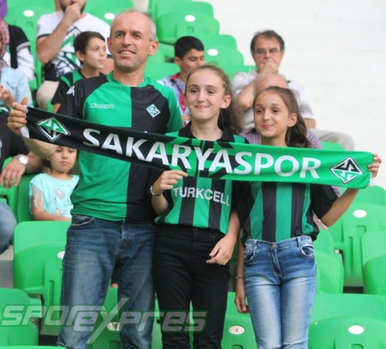 Sakaryaspor-Rapid Bükreş maçı fotoğrafları