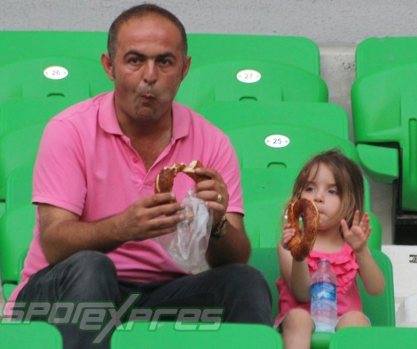 Sakaryaspor-Rapid Bükreş maçı fotoğrafları