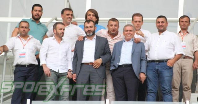 Sakaryaspor-Rapid Bükreş maçı fotoğrafları