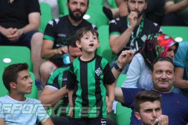 Sakaryaspor-Rapid Bükreş maçı fotoğrafları