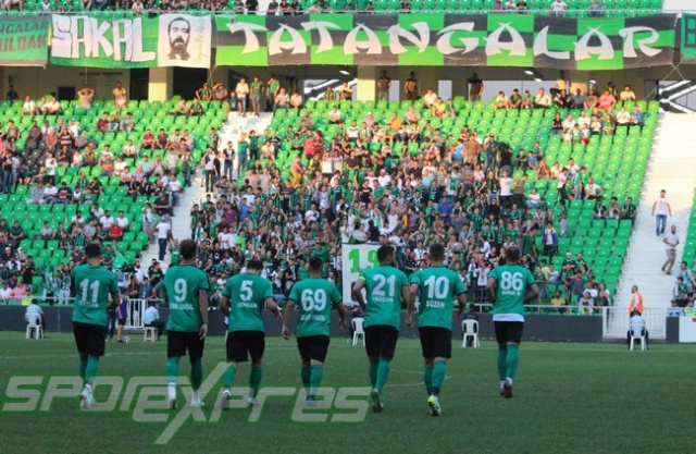 Sakaryaspor-Rapid Bükreş maçı fotoğrafları