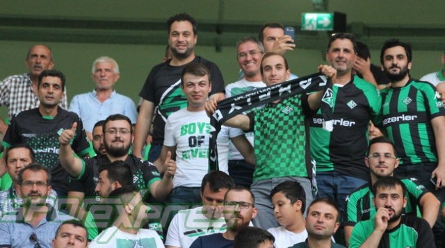 Sakaryaspor-Rapid Bükreş maçı fotoğrafları