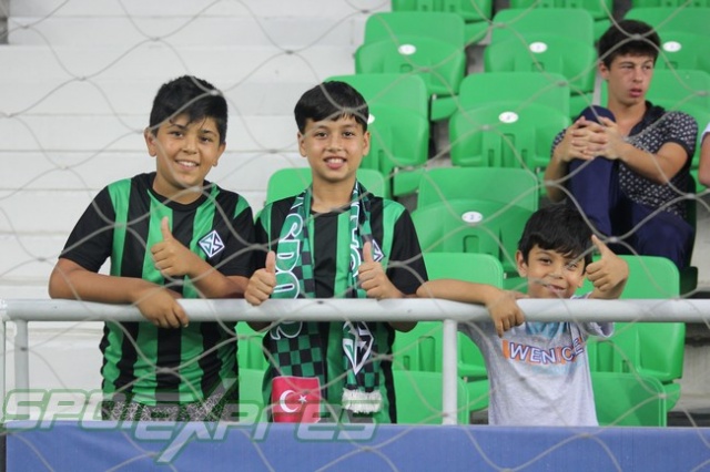 Sakaryaspor-Rapid Bükreş maçı fotoğrafları