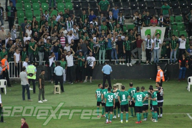 Sakaryaspor-Rapid Bükreş maçı fotoğrafları