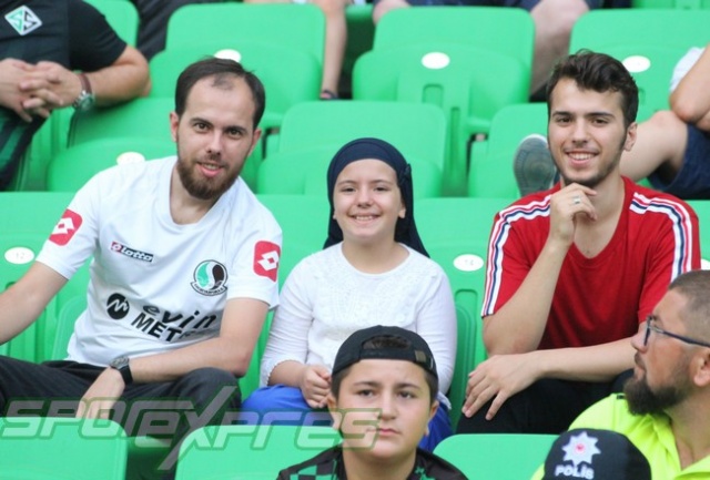 Sakaryaspor-Rapid Bükreş maçı fotoğrafları