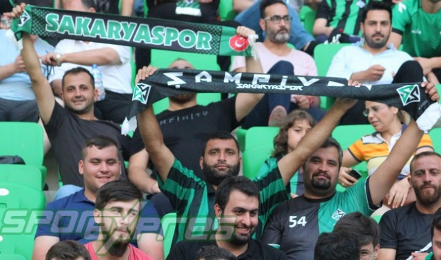 Sakaryaspor-Rapid Bükreş maçı fotoğrafları