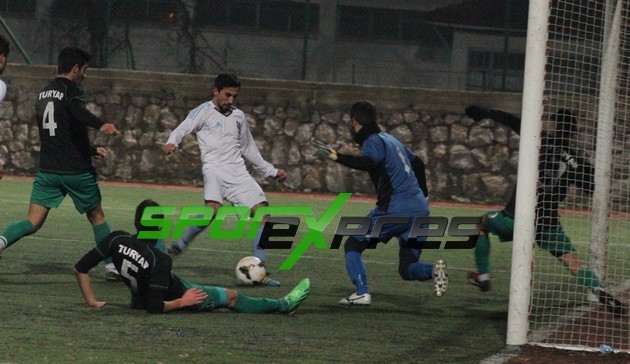 Sakaryaspor- Taşburunspor:1-3