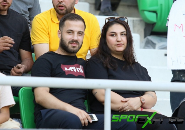Sakaryaspor-Ümraniyespor maçından fotoğraflar