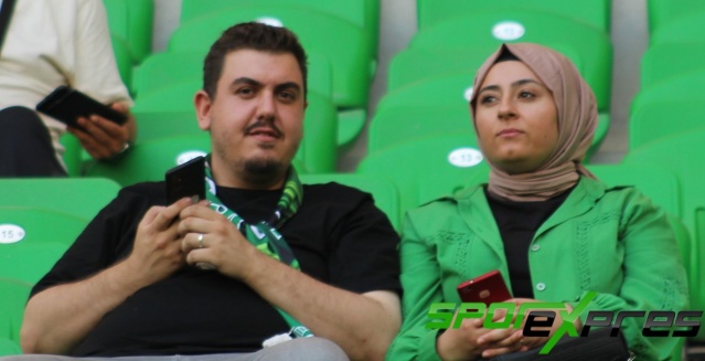 Sakaryaspor-Ümraniyespor maçından fotoğraflar