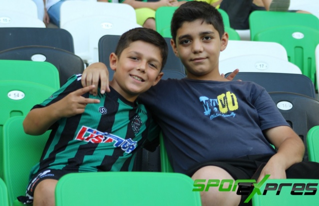 Sakaryaspor-Ümraniyespor maçından fotoğraflar