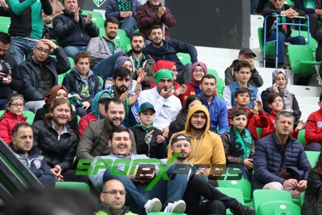 Sakaryaspor-Bodrumspor maçı fotoğrafları