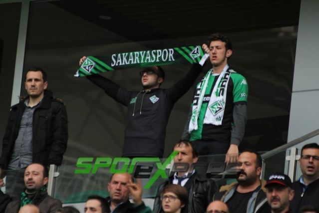 Sakaryaspor-Bodrumspor maçı fotoğrafları