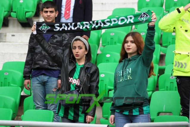 Sakaryaspor-Bodrumspor maçı fotoğrafları