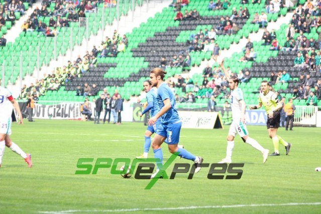 Sakaryaspor-Bodrumspor maçı fotoğrafları